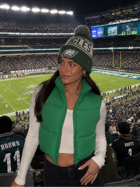 Jackets & Blazers - Green Cropped Puffer Vest Size M | Game Day, NFL, Streetwear, Athleisure,